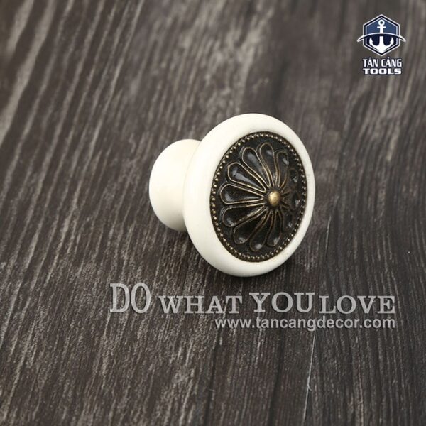 Alternative view of Tay Nắm Sứ Cổ Điển 15 - KT : 3.8cm