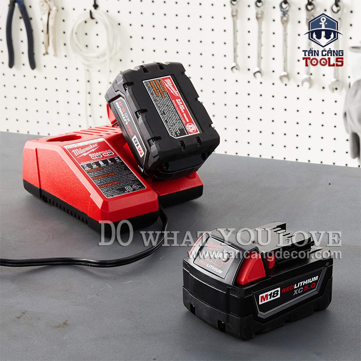 Sạc Pin 12V 18V Milwaukee M12-18C SA - Ảnh 2