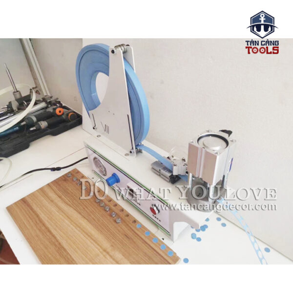 Alternative view of Máy Đột Lỗ Che Ốc Cam Liên Kết D15 Cấp Phôi Tự Động Dùng Hơi