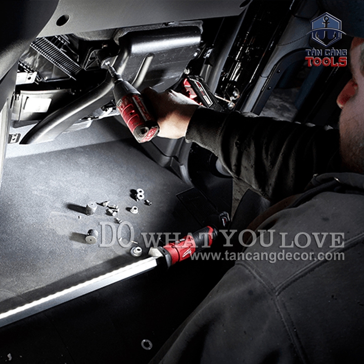 Combo Đèn Pin Soi Gầm, Khoang Máy Dùng Pin Milwaukee M12 UHL ( Thân Máy. 1 Pin 4.0Ah, 1 Sạc ) - Ảnh 6